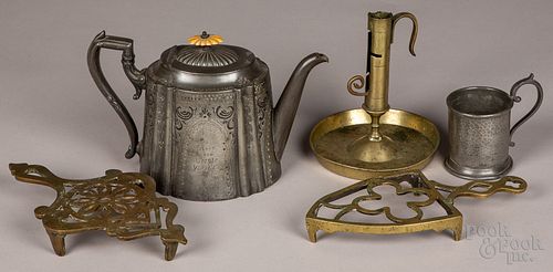 Group of metalware, to include two brass trivets