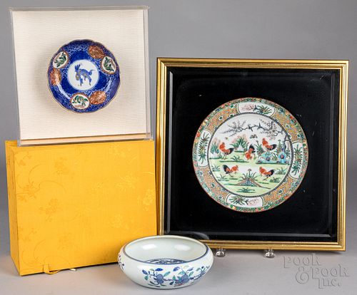 Three pieces of Chinese porcelain