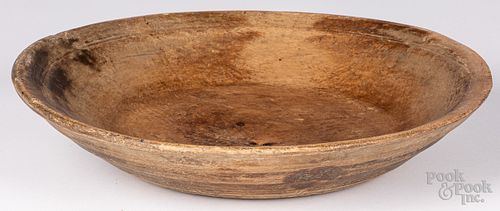 Turned wooden bowl, 19th c.
