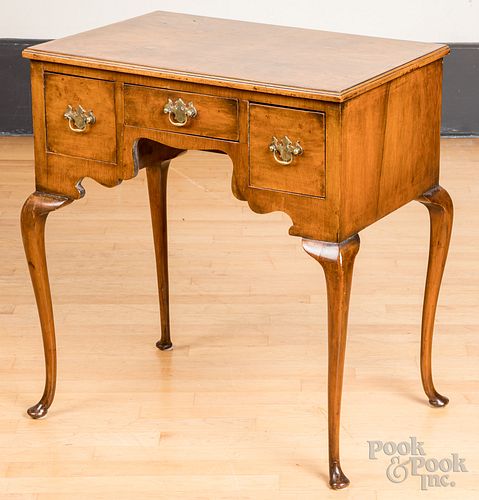 Queen Anne style dressing table