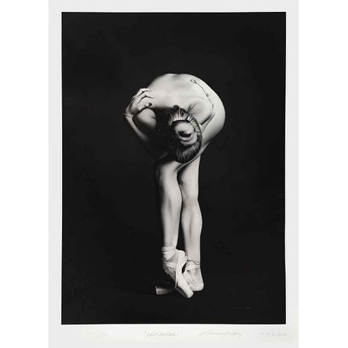 JUAN CARLOS MANJARREZ, Lady dancer I, 2022, Firmado y fechado 2022, Giclée sobre papel algodón Hahnemühle VII / LXXV, 100 x 78 cm
