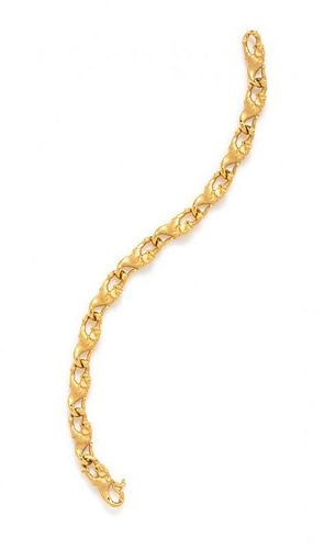 * An 18 Karat Yellow Gold Panther Link Bracelet, Carrera y Carrera, 18.80 dwts.