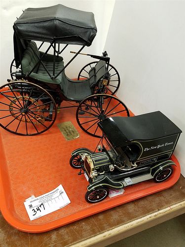 TRAY REPLICA VEHICLES FRANKLIN MINT 1893 DURYEA & FORD MODEL T