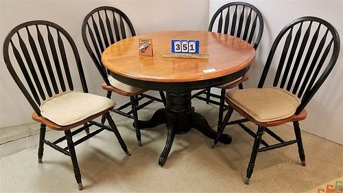 PED. BASE 42"DIAM. TABLE W/ 4 CHAIRS