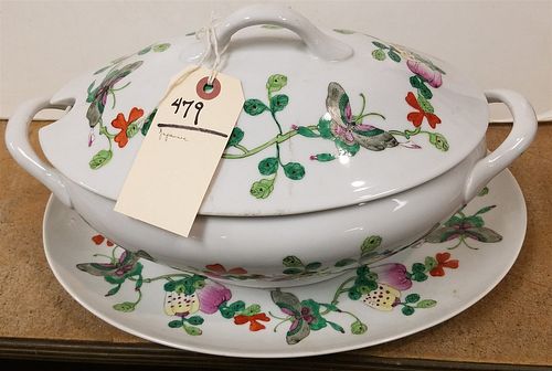 JAPANESE COVERED TUREEN AND LINER