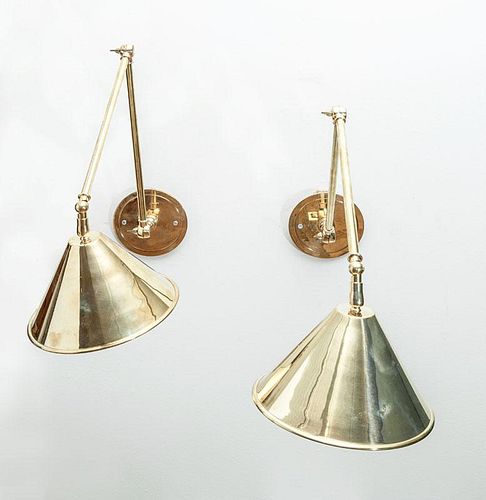 PAIR OF BRASS WALL-MOUNTED ADJUSTABLE LIGHTS