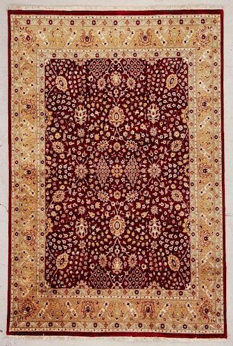 Fine Persian Style Rug: 4'9" x 7'1" (145 x 216 cm)