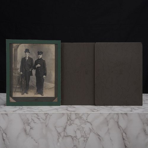Retratos.  Familia / Matrimonio / Caballeros.  México: Clarke / Fotografía Daguerre, 1909.  Piezas: 3.