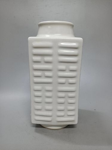 A Porcelain Cong Styled Vase