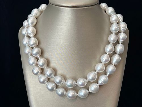Fine 12mm x 15.2mm White South Sea Baroque Pearl Necklace, 14k Gold