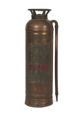 Vintage Copper fire extinguisher Vintage Copper fire extinguisher "Red Star" model 303 2-1/2 gallon
Approx 24" h