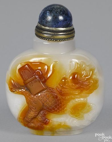 Chinese shadow agate snuff bottle with a dragon, 3'' h.