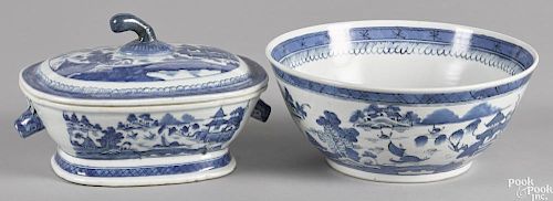 Chinese export porcelain Canton tureen and bowl, 19th c., 6 1/2'' h., 11'' w.