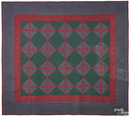 Lancaster County, Pennsylvania Amish steeplechase quilt, early 20th c., 81'' x 67''.