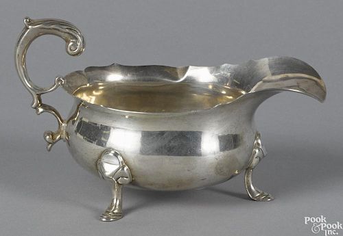 Tiffany & Co. sterling silver sauce boat, 8.50 ozt.