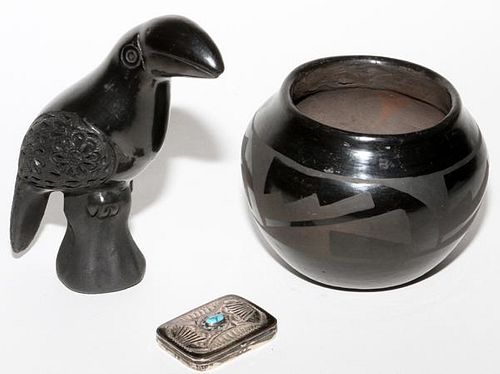 AMERICAN INDIAN BLACKWARE POTTERY & SILVER