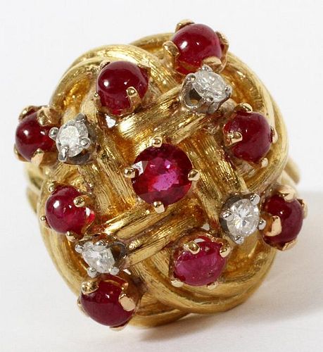 18KT GOLD RUBY AND DIAMOND RING