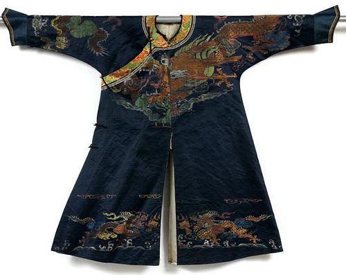 CHINESE EMBROIDERED SILK ROBE EARLY 20TH C.