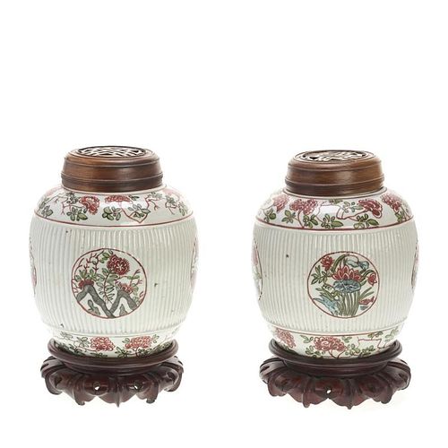 Pair Chinese transitional Ming covered jars