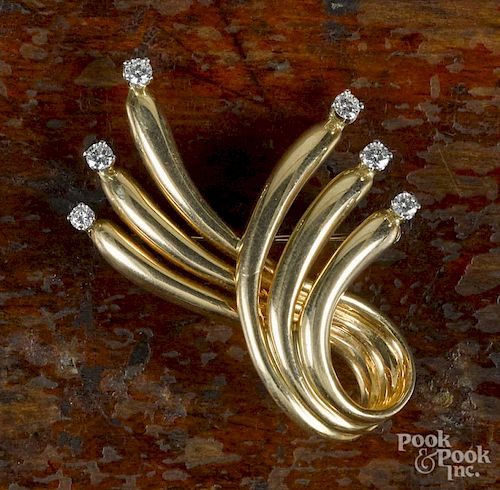 Dankner 14K yellow gold brooch with six diamond terminations, approx. .05ct each, 7.7 dwt.
