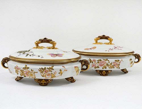 PAIR OF ROYAL WORCESTER PORCELAIN ENTREE DISHES AND COVERS