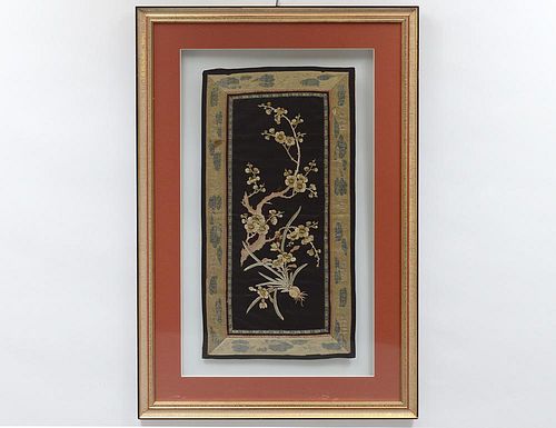 CHINESE 20th CENTURY SILK EMBROIDERY