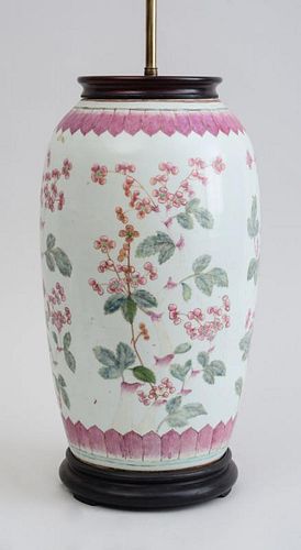 CHINESE FAMILLE ROSE PORCELAIN VASE, MOUNTED AS A LAMP