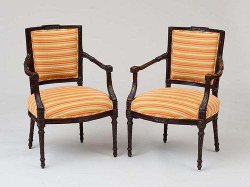 PAIR OF ITALIAN NEOCLASSICAL STAINED WALNUT ARMCHAIRS