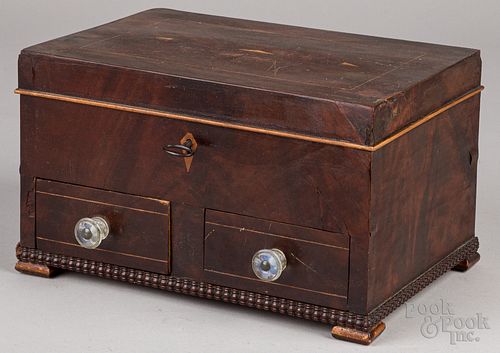 Pennsylvania mahogany dresser box