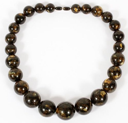 BLACK-GREEN AMBER NECKLACE