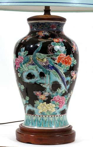CHINESE PORCELAIN VASE MOUNTED AS A LAMP