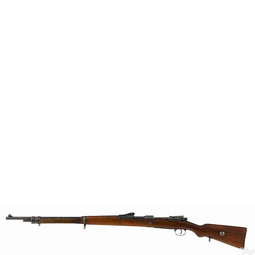 German WWI GEW 98 Mauser bolt action rifle, 7.92 mm, with a hardwood stock, made by Schilling