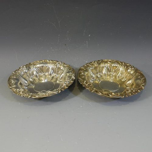 PAIR OF STERLING SILVER DISHES - 188 GRAMS
