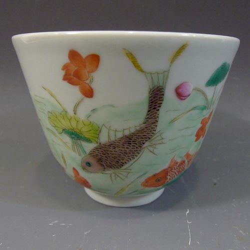 ANTIQUE CHINESE FAMILLE ROSE PORCELAIN CUP - 19TH CENTURY