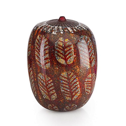 YOICHI OHIRA Exceptional vase with leaves
