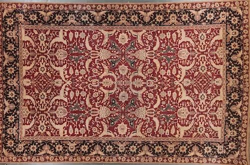 Indo Persian carpet, approx. 15.8 x 24.8