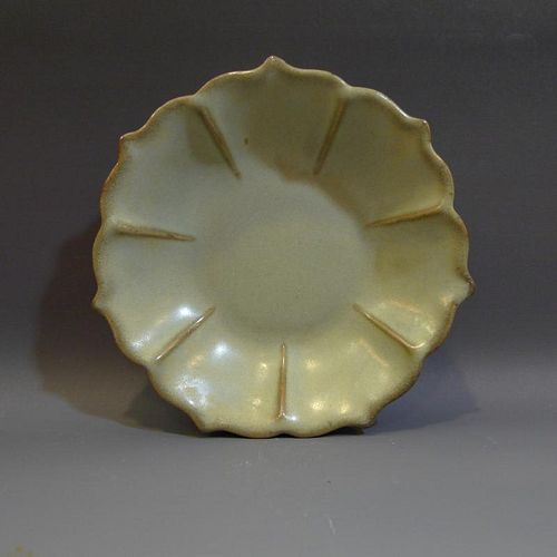 ANTIQUE CHINESE RU WARE CELADON PORCELAIN DISH - QING DYNASTY