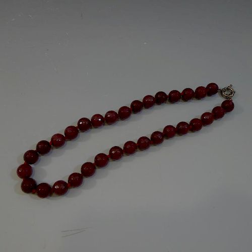 VINTAGE RED TOURNAMINE BEADS NECKLACE