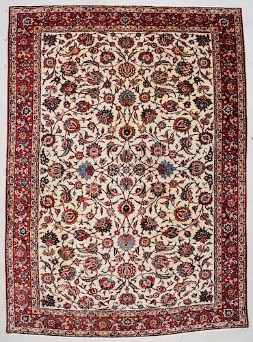 Persian Isfahan Rug: 10'4" x 14'3" (315 x 434 cm)