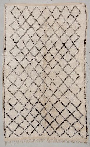 Vintage Moroccan Rug: 5'8" x 9' (173 x 274 cm)