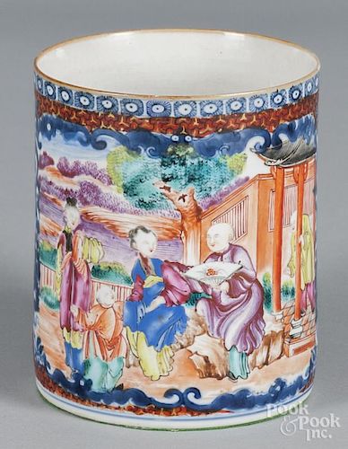 Chinese export porcelain Mandarin palette mug, early 19th c., 5 1/2'' h.