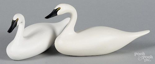 Bob Jobes, two miniature swan decoys, signed and dated 1994, 8 3/4'' l.