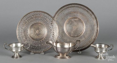 Sterling silver and weighted tablewares, 25.9 ozt. weighable.