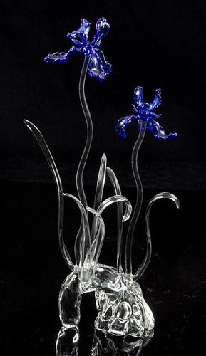 * An American Studio Glass Sculpture, Ronnie Hughes (b. 1954) Height 12 1/2 inches.