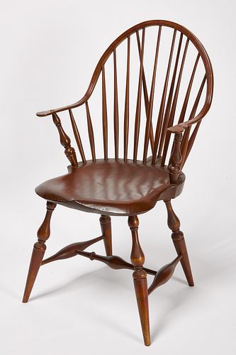Bench Made Continuous Arm Windsor Chair