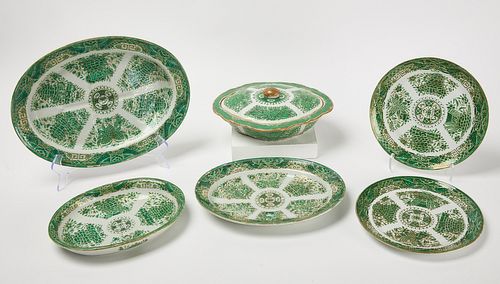 Six Pieces of Chinese Export Porcelain