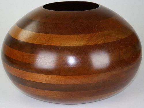 Robert St Pierre signed & numbered 553 contemporary turned laminated wooden mahogany - ht 10” dia 16