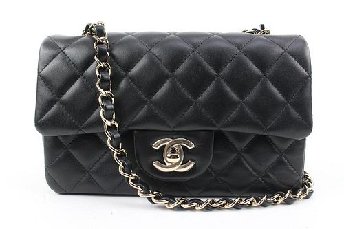 CHANEL 22C BLACK QUILTED LAMBSKIN MINI CLASSIC FLAP GOLD CHAIN