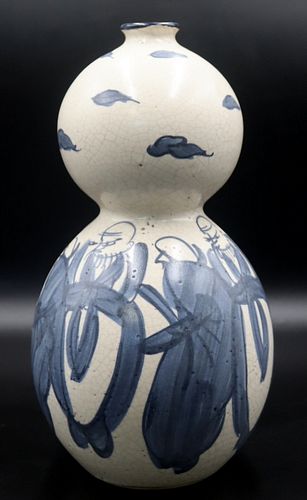 Aoki Mokubei (Japanese, 1767-1833) Vase.