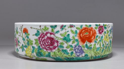 Chinese Famille Rose Enameled Porcelain Basin